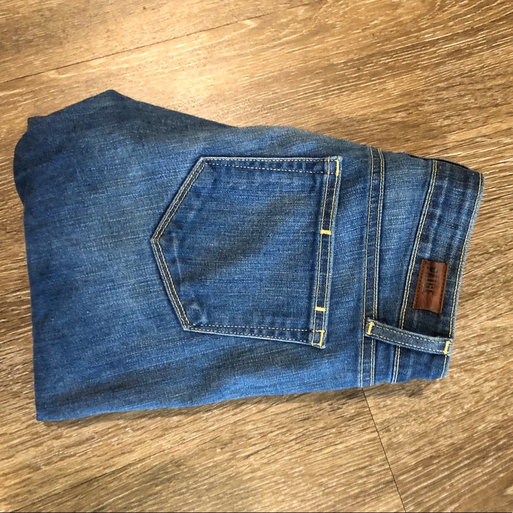 Paige Verdugo Ankle Jeans. Size 25